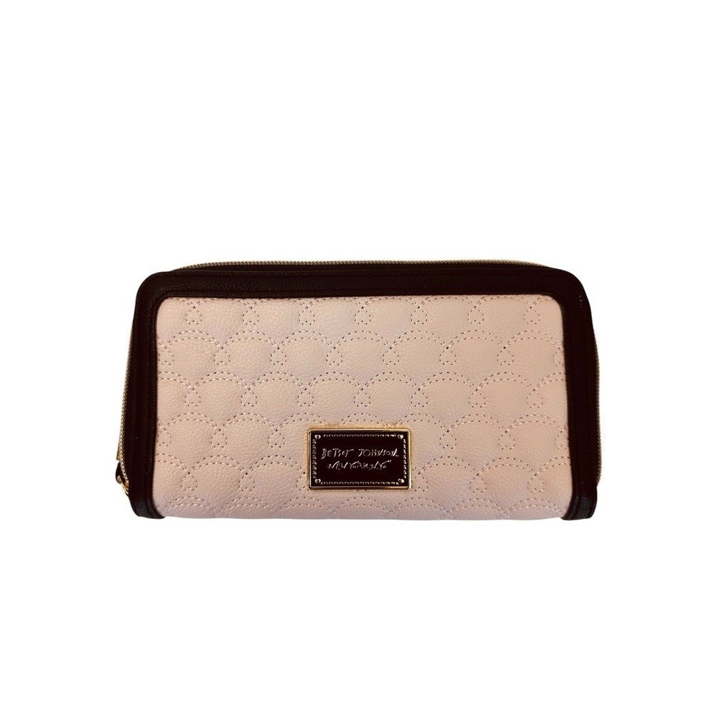 Betsey‎ Johnson Quilted Zip Around Pink & Black Wallet Faux Leather Wallet - Picture 2 of 16